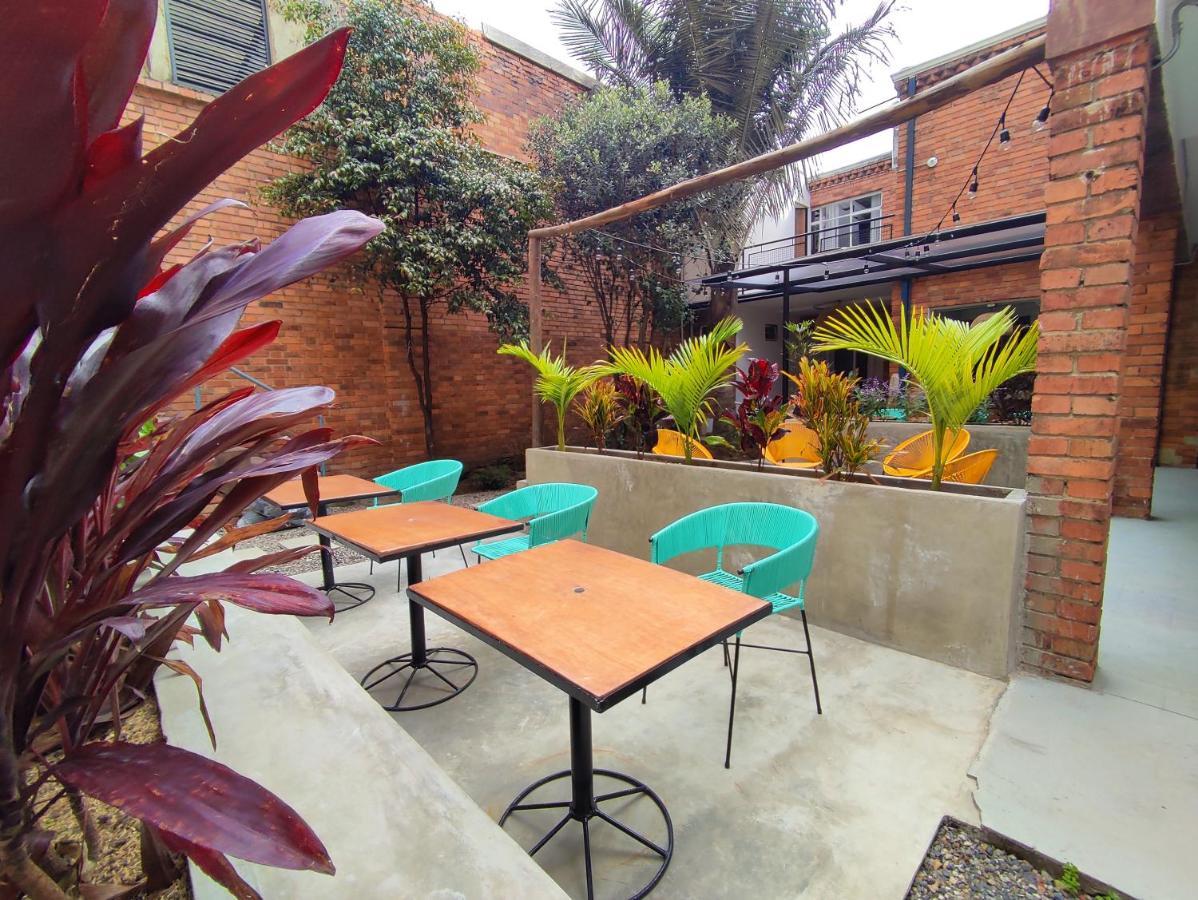 Trip Monkey Chapinero Hostel Богота Екстериор снимка