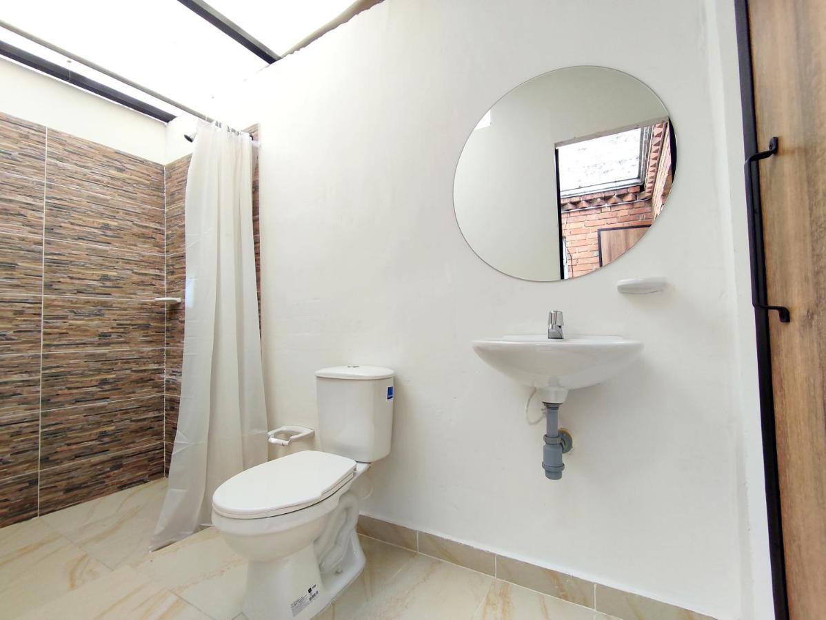 Trip Monkey Chapinero Hostel Богота Екстериор снимка
